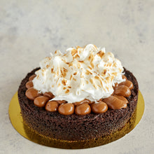 Cargar imagen en el visor de la galería, Brownie con dulce de leche y merengue

