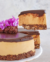 Cargar imagen en el visor de la galería, Salchichón de chocolate y dulce de leche (con y sin azúcar)

